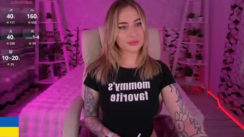 AROLINA online show from April 23, 9:39 pm