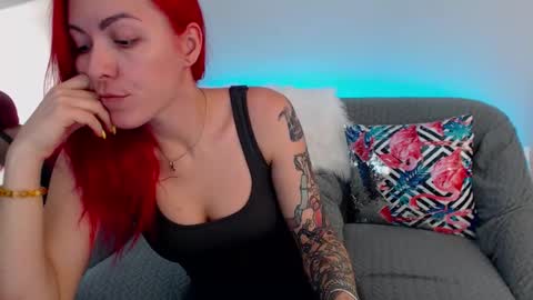 arri_ella online show from October 19, 12:34 am