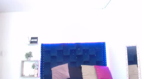 Snapshot of artemiza_love_ chatting on February 3, 12:14 pm artemiza online show from February 3, 12:14 pm