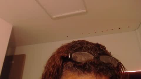 Snapshot of artemiza_love_ chatting on March 1, 12:23 pm artemiza online show from March 1, 12:23 pm