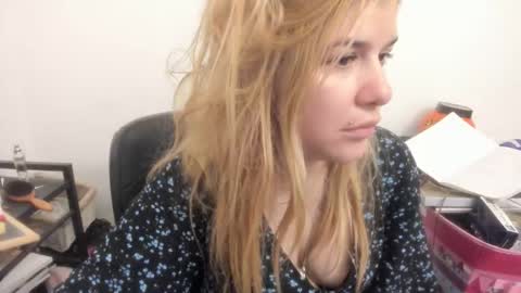 MIA online show from April 22, 9:17 am