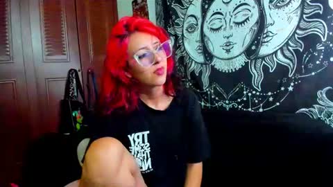 Isabella Cherry online show from July 24, 4:32 am