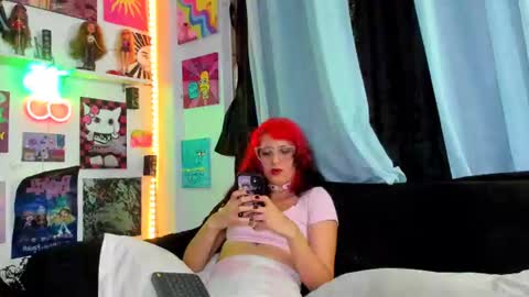 Isabella Cherry online show from July 13, 4:46 am