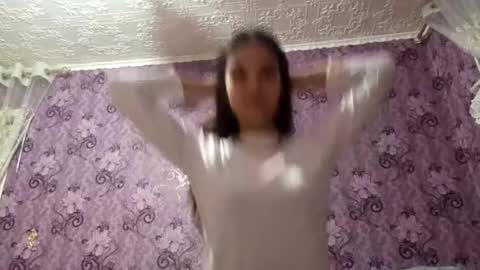 Amina online show from December 5, 7:37 pm