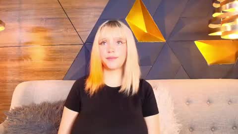 sofia online show from April 22, 11:07 am