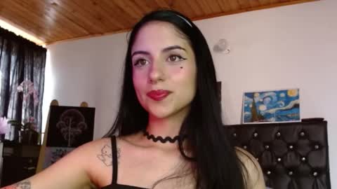   Independent Model online show from March 10, 8:01 pm