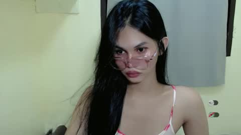 Snapshot of ash_sexdoll chatting on March 9, 4:44 pm ASH online show from March 9, 4:44 pm