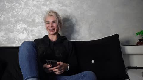 Asha online show from March 2, 3:09 pm