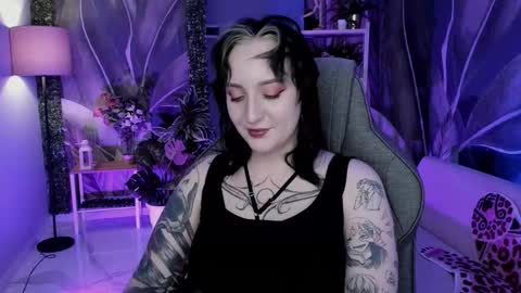 Snapshot of asheluck chatting on October 11, 12:04 am AshleyAshe online show from October 11, 12:04 am