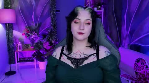 Snapshot of asheluck chatting on October 9, 11:20 pm AshleyAshe online show from October 9, 11:20 pm