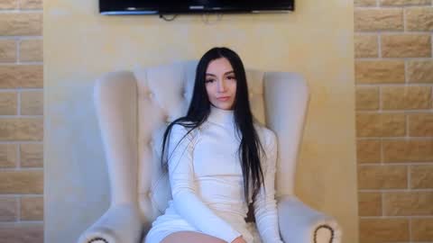 Snapshot of ashleroy chatting on December 8, 9:24 am veronika online show from December 8, 9:24 am