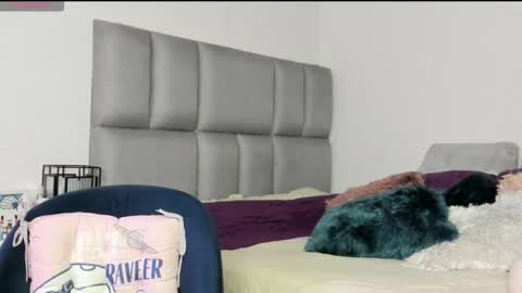 Carolina  online show from December 16, 10:59 pm