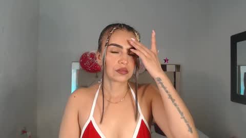 ashley__tylor online show from February 14, 2:07 am