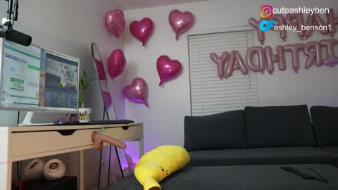 ashley  online show from November 7, 4:40 am