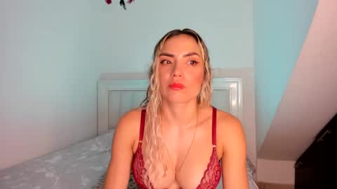 ashley_blair online show from December 5, 5:28 pm