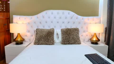 Ashley online show from December 16, 7:43 pm