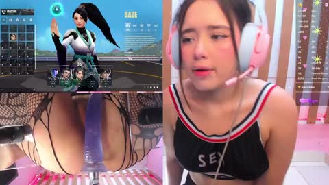 Ashley online show from February 5, 9:50 pm