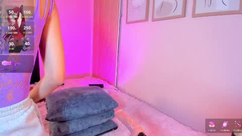 Ashley online show from March 10, 9:52 pm