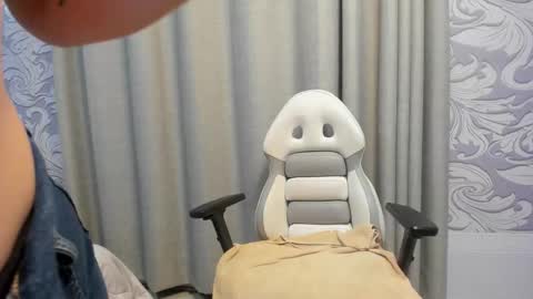 ashleyhorny4u__ online show from October 27, 10:37 pm