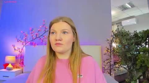 AshleyJonse online show from April 22, 5:04 am