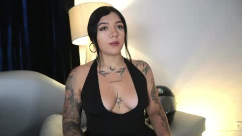 Ashley Lauren online show from April 23, 8:00 pm