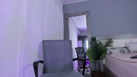 Ashly online show from November 12, 3:59 am