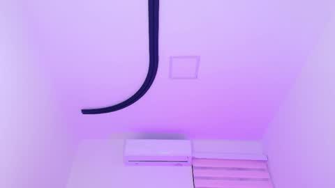 Ashly online show from April 27, 1:52 pm