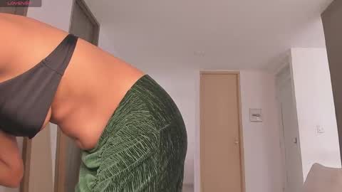 Ashly  online show from April 25, 1:41 pm