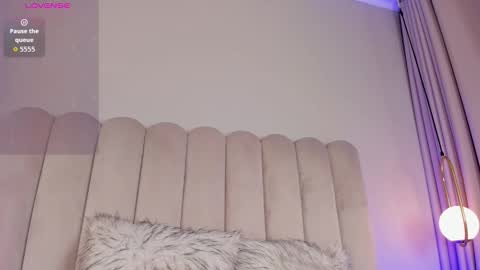 ashlye_white online show from October 19, 2:35 am