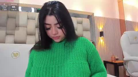 Snapshot of ashlyn_parker chatting on January 22, 7:45 pm ashlyn online show from January 22, 7:45 pm