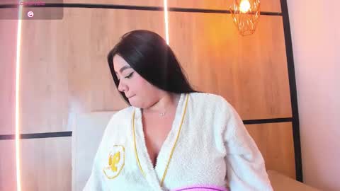 ashlyn online show from January 13, 9:08 pm