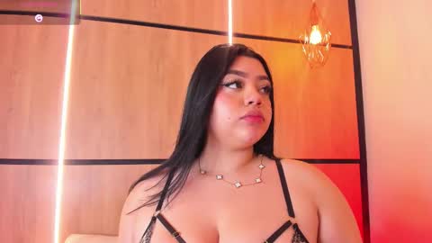 Snapshot of ashlyn_parker chatting on October 18, 9:38 pm ashlyn online show from October 18, 9:38 pm