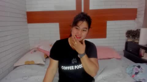 Snapshot of asian_diana69 chatting on September 29, 2:16 am diane online show from September 29, 2:16 am