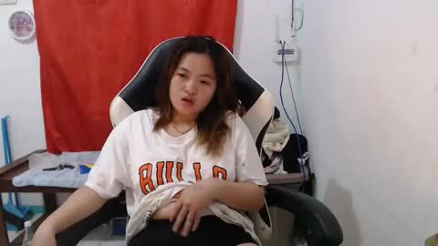 bb girl online show from January 9, 6:45 pm