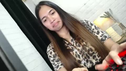 theakati online show from November 20, 1:17 am