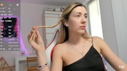 Caroline online show from April 19, 10:48 am