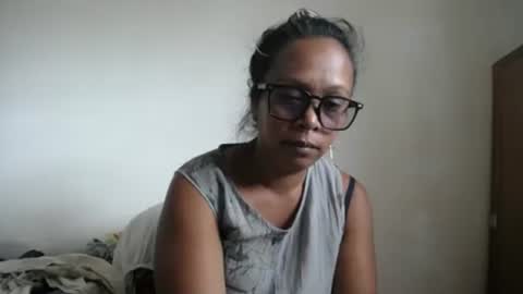 aslanne online show from April 22, 8:11 am