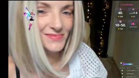 Snapshot of asteris_stella chatting on October 17, 9:51 pm Asteris online show from October 17, 9:51 pm