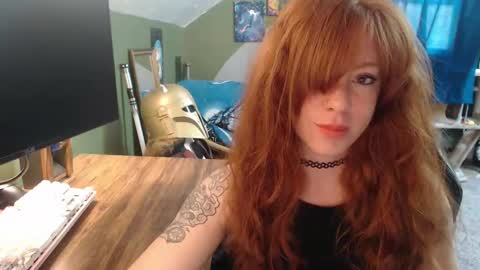 AstraeaSiren online show from April 24, 4:21 pm