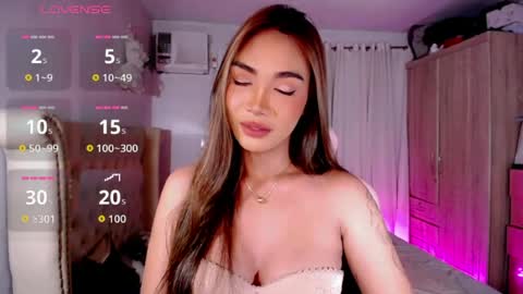 Sam online show from June 24, 6:40 pm