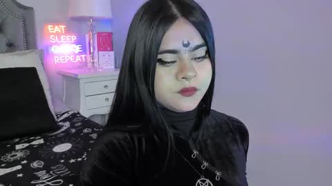 Athena online show from December 2, 7:05 pm