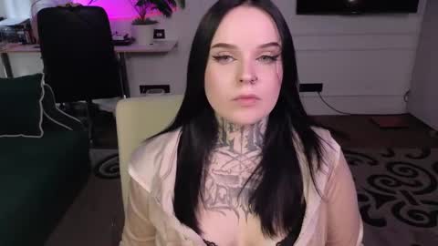 online every day between 10am-23pm online show from April 17, 6:04 am