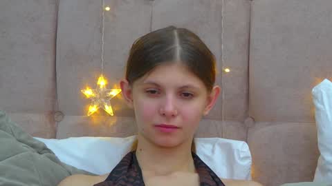 Audrey online show from December 25, 4:43 pm