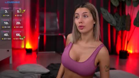 Isabella online show from December 16, 8:31 am