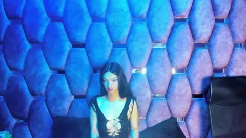 aurora online show from October 14, 2:52 pm