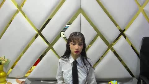 aurora online show from February 14, 9:10 pm