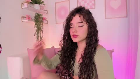 Aurora online show from February 6, 10:00 pm