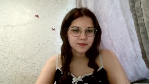 Kiara Xanthe online show from April 24, 12:30 pm