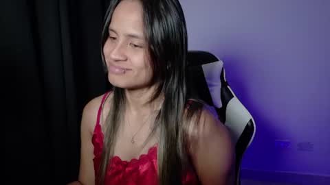 aurora_collins08 online show from July 1, 4:17 pm