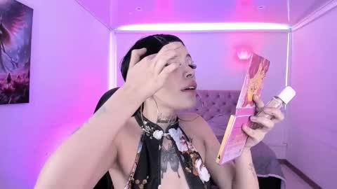 Aurora Diaz online show from November 12, 7:56 pm